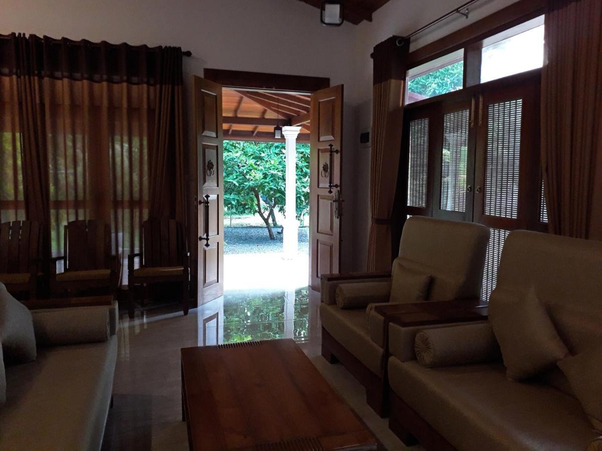 Luxury Villa With Bb Free Wi-Fi Bentota Exteriör bild