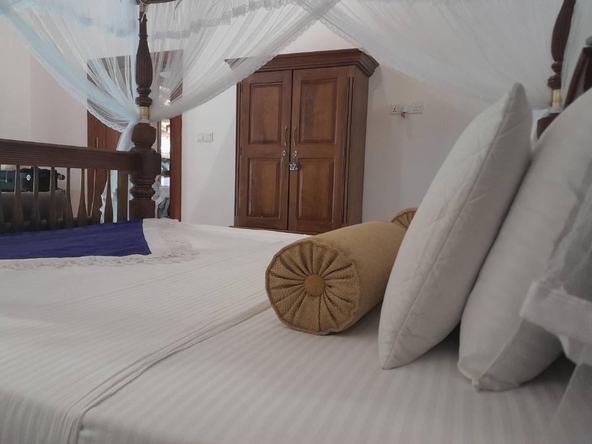 Luxury Villa With Bb Free Wi-Fi Bentota Exteriör bild